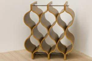 Wine bottle holder from LA OK