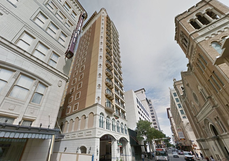 Courtyard-San-Antonio-Riverwalk