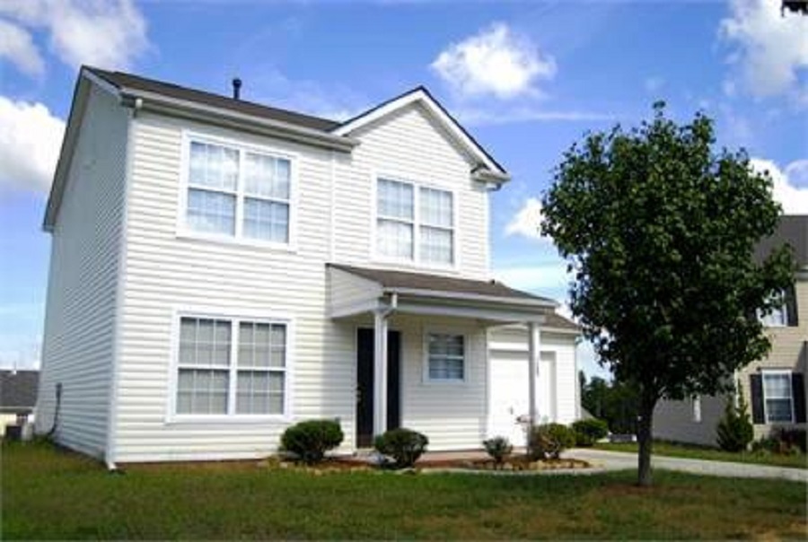 House for rent at 1027 Clover Gap Drive in Charlotte