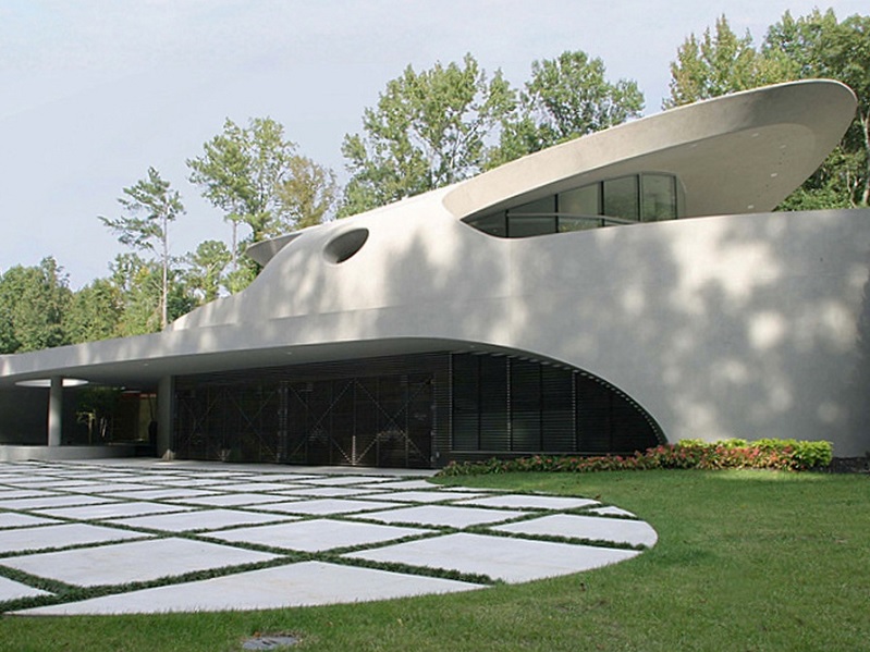 Modern villa at 5335 Northside Drive NW, Sandy Springs, GA