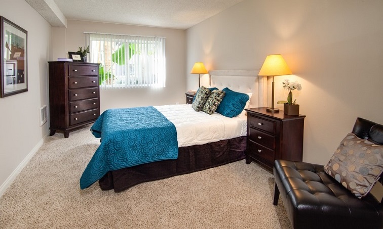 1-bedroom apartments at Playa Pacifica in Los Angeles under $2000 