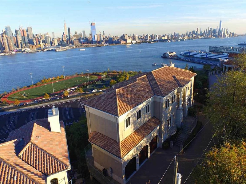 Home for rent at 83 Kingswood Rd, Weehawken, NJ 07086