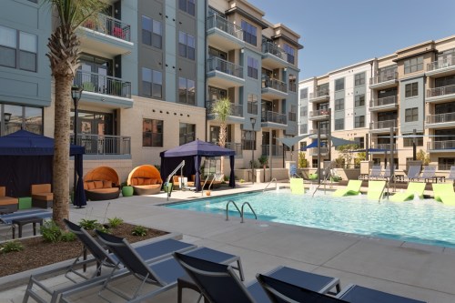 Studio apartments at Fountains Southend in Charlotte