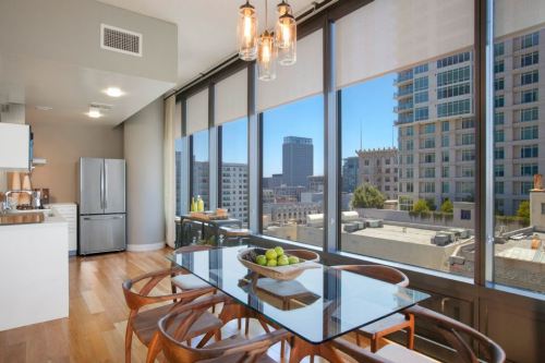 3-Bedroom Apartments at Apex.The One. in Los Angeles