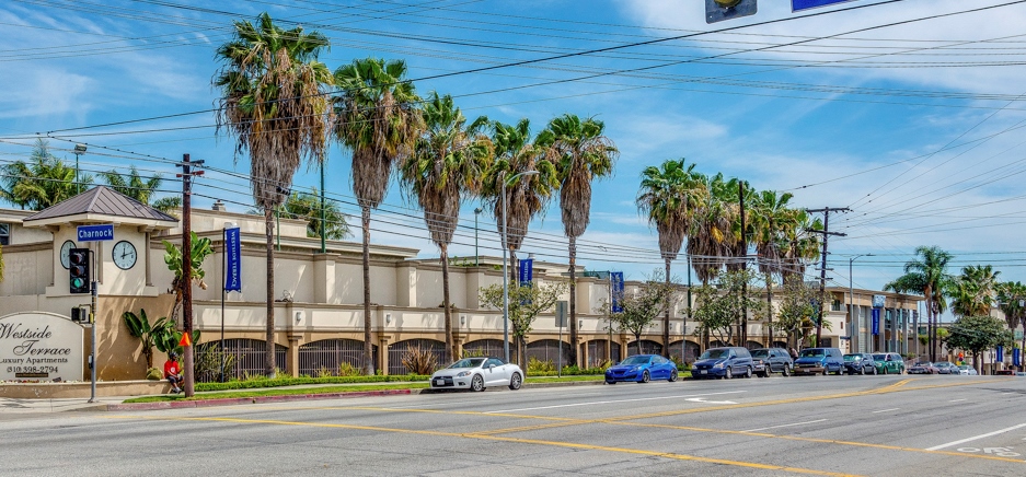 westside-terrace-apartments-in-palms-la