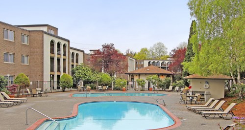 galleria-apartments-in-seattle-1