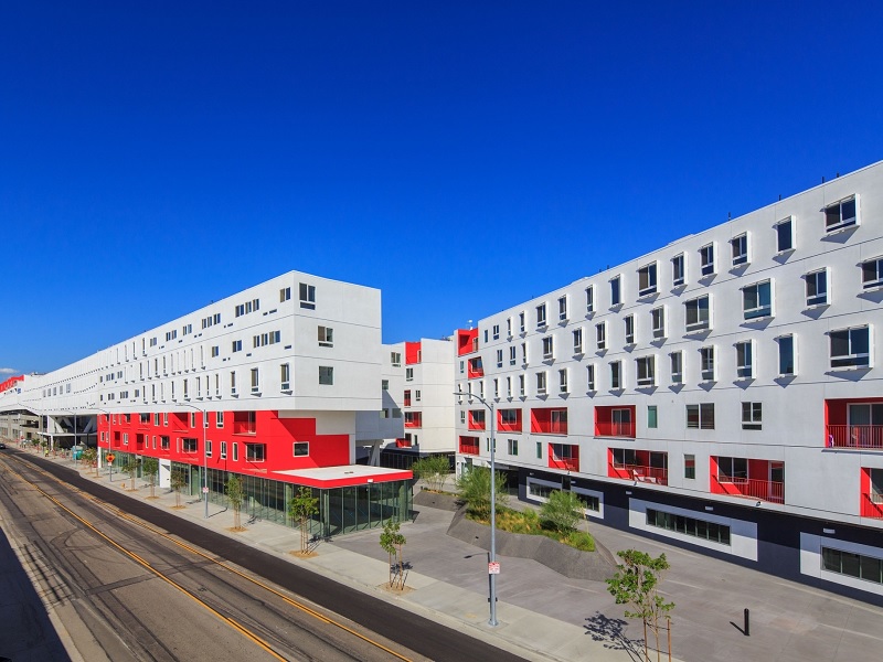 One Santa Fe Apartments for rent in Los Angeles