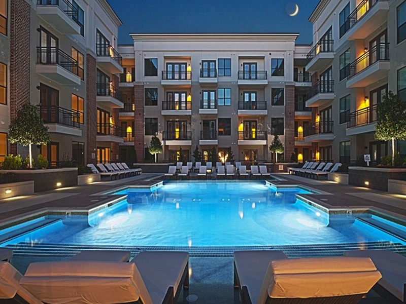 Allure 5720 Carnegie Blvd Charlotte NC 28203