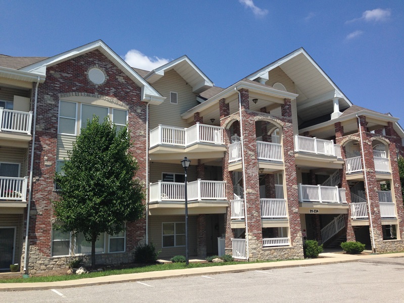 Celtic Crossing Apartments for rent in St. Peters, MO