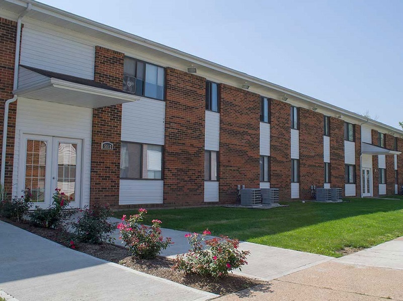 Suburban Heights Apartments