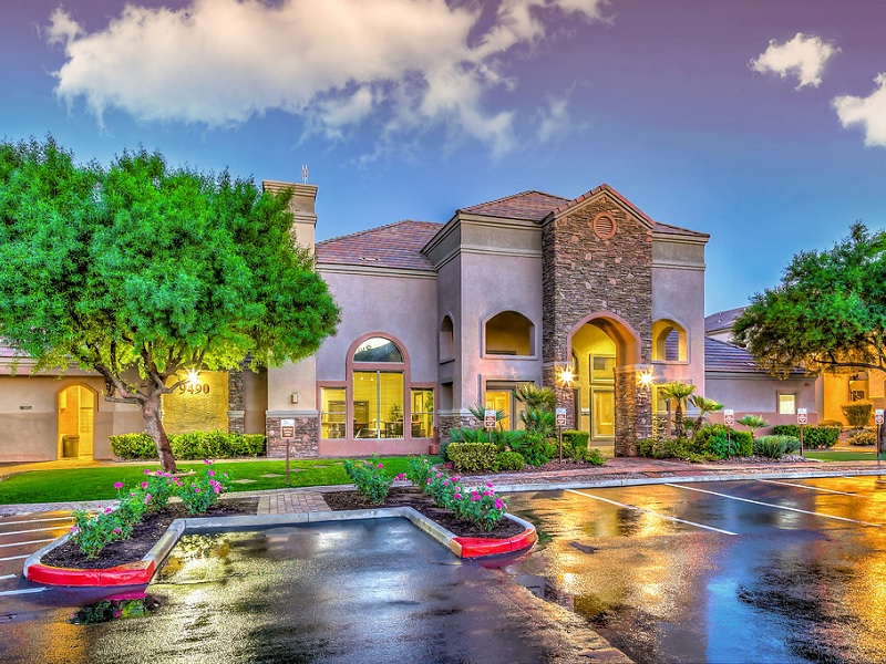 Copper Creek Apartments for rent in Las Vegas. Image via RentCafe