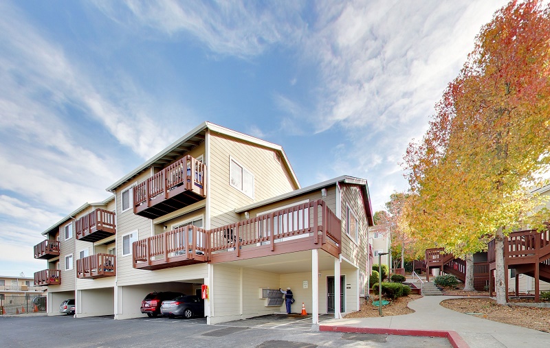 Apartments for Rent 1495 E 22nd St Oakland CA