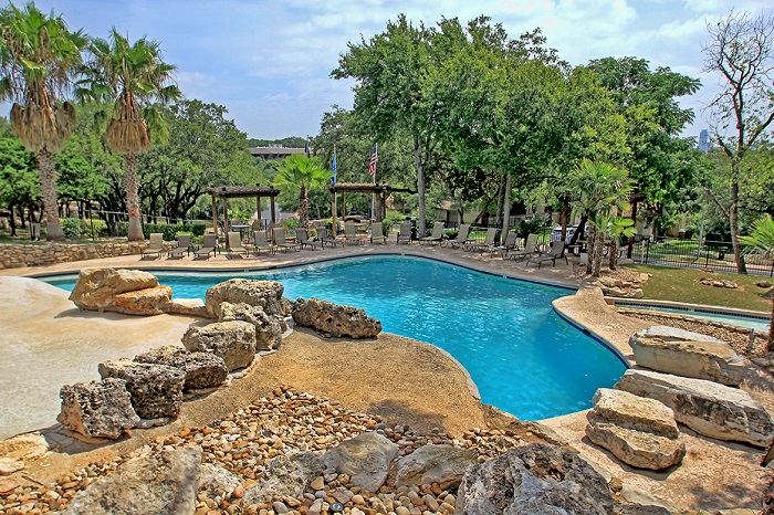 The Ridge at Barton Creek Apartments in Austin