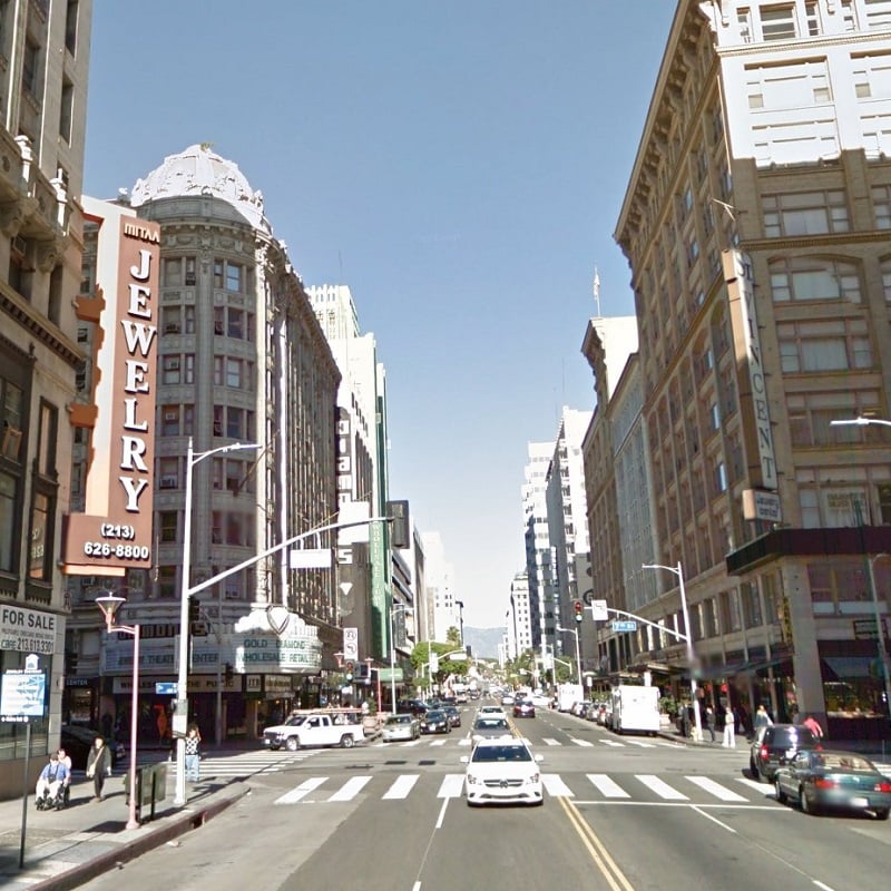 new_warner_bros_theater_los_angeles_ca