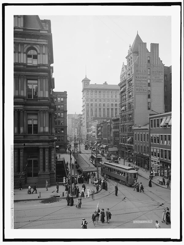 old_main_street_cincinnati_oh