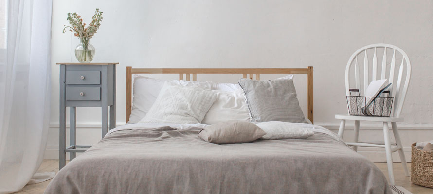 5 decorating ideas for small bedrooms _RentCafe.com