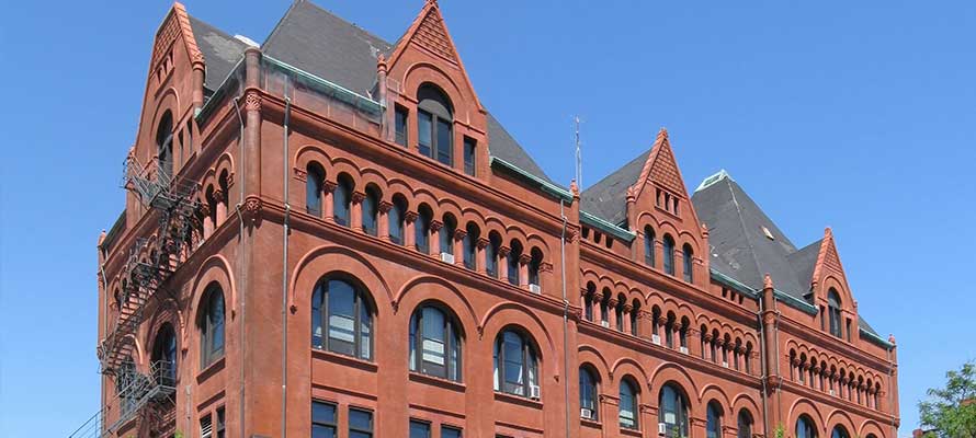 illinois institute of technology apartments