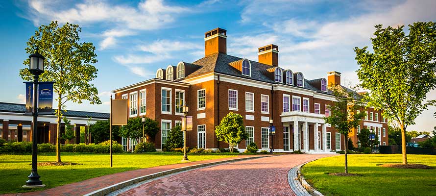 john hopkins apartments for college students