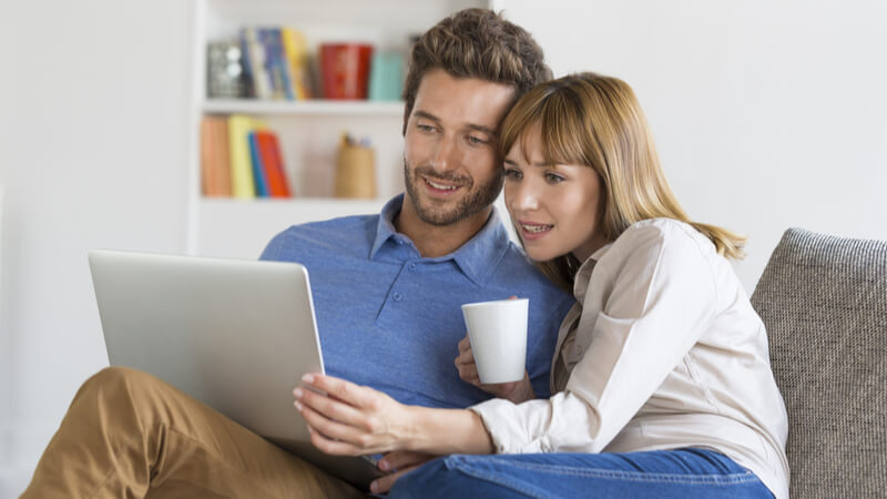 Couple searching for apartments to rent