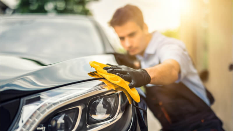 cleaning_car