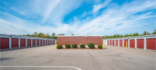 Storage Facilty with Large Yard