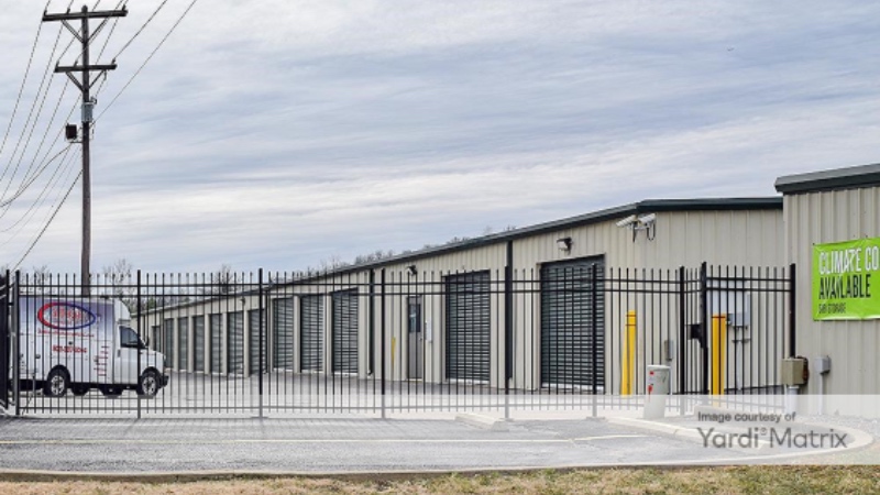 Extra Space Storage 11440 Blankenbaker Access Drive Louisville, KY 40299