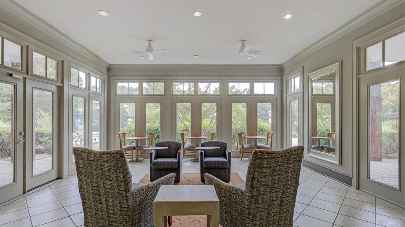 Lakeside at Town Center Apartments 