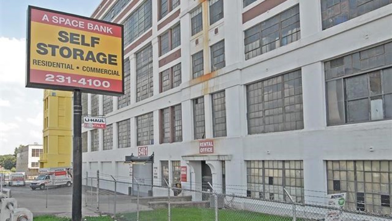 Hardesty Storage 5401 Independence Avenue, Kansas City MO