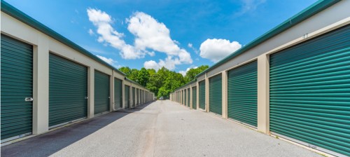 Self storage facility