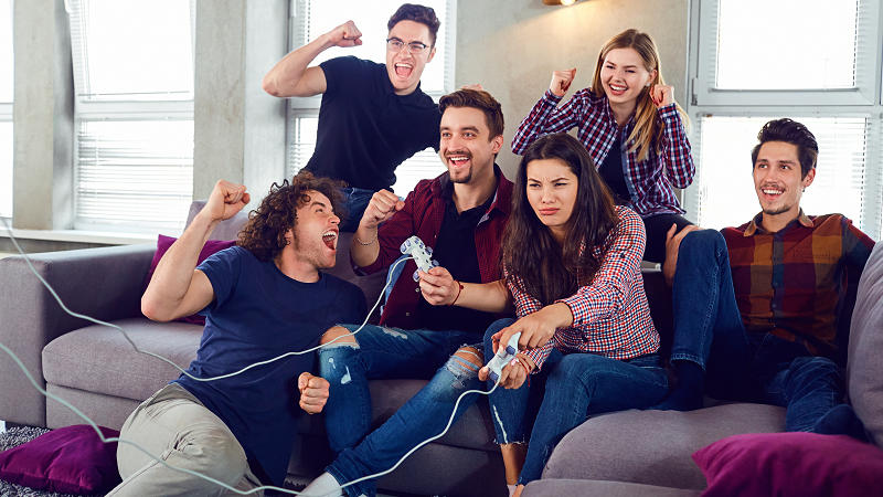 friends playing games
