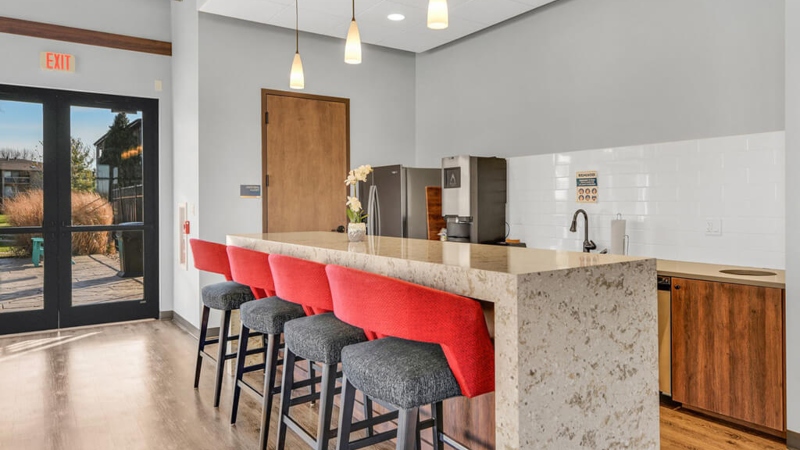 The Ponds of Naperville Apartments