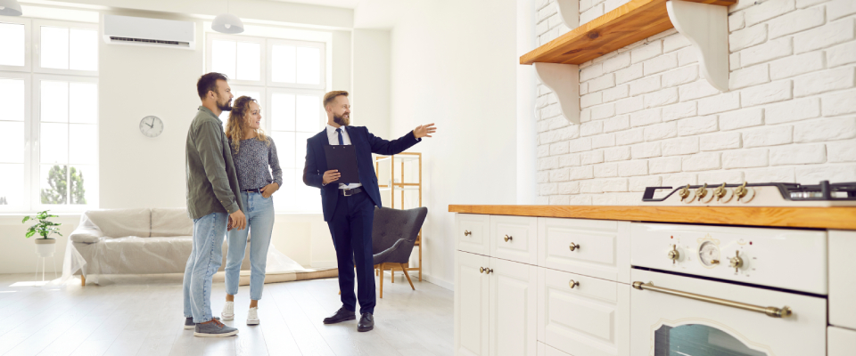 pros of renting first floor apartment
