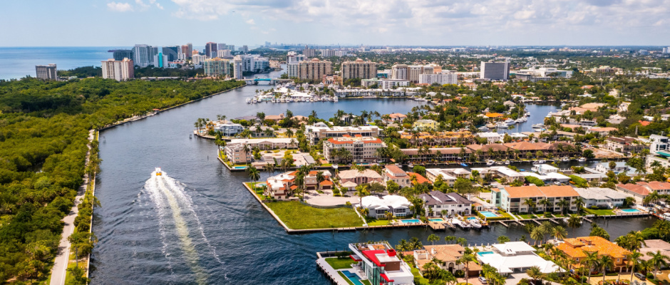 Aerial drone shot of the Coral Ridge neighborhood in Fort Lauderdale, FL