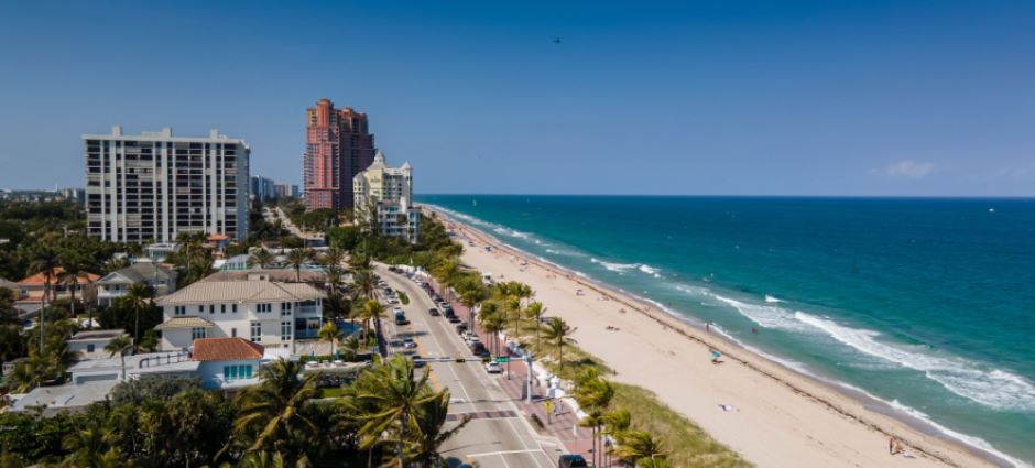Aerial view of Central Beach in Fort Lauderdale, FL