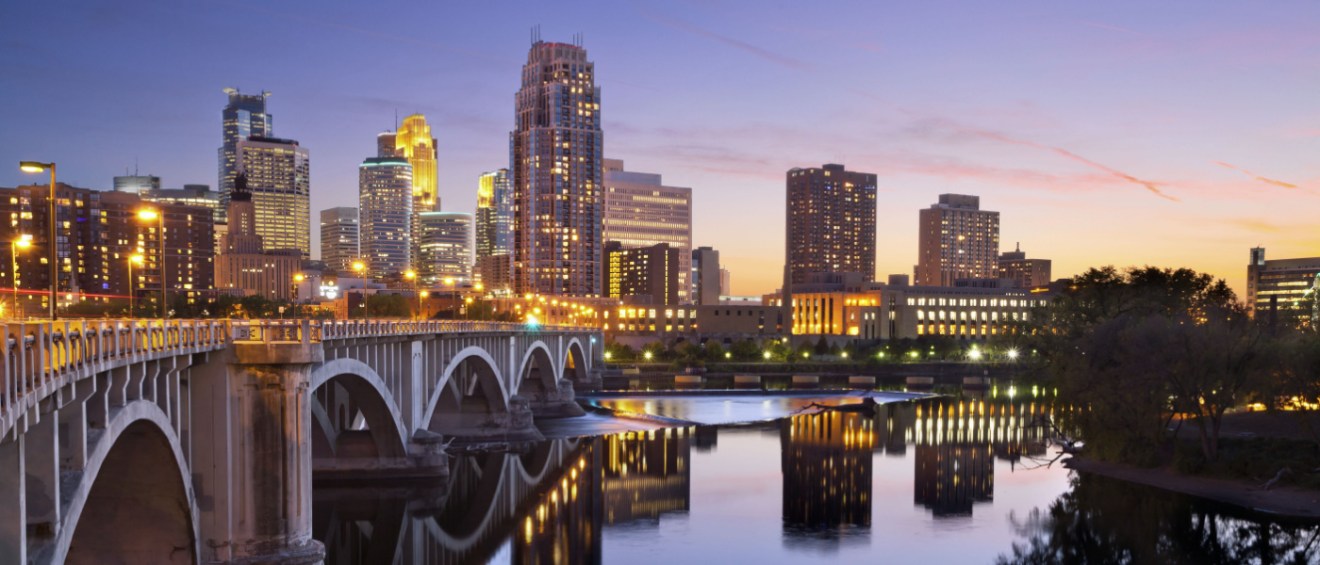 Minneapolis. Image of Minneapolis downtown skyline at sunset.