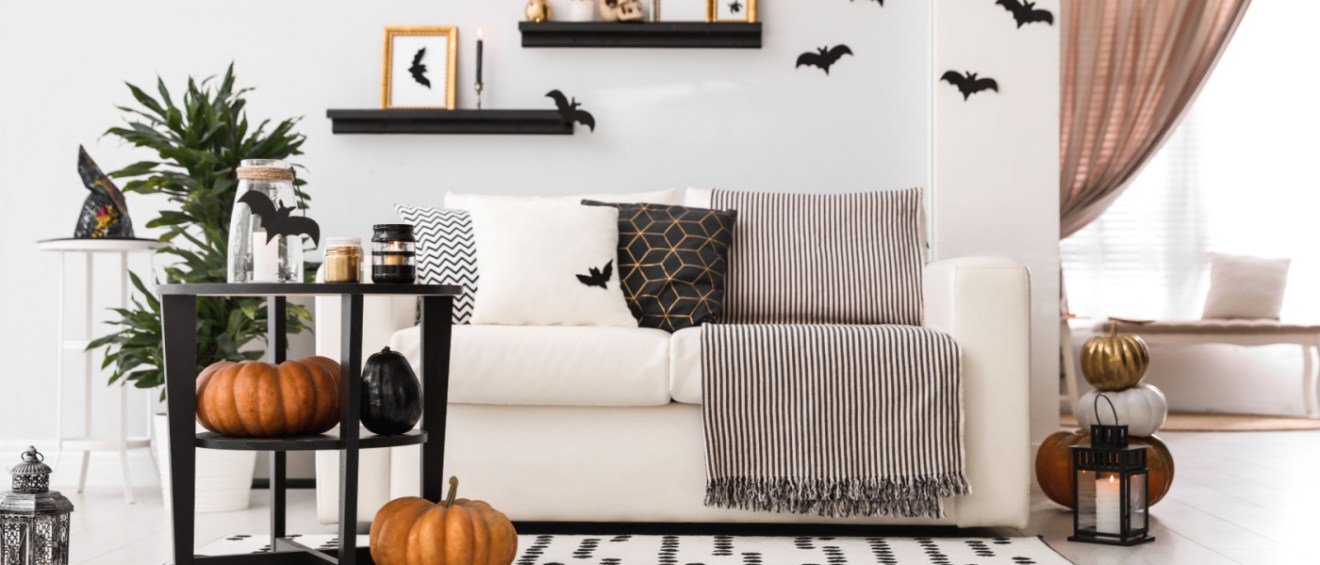 home decorated for Halloween