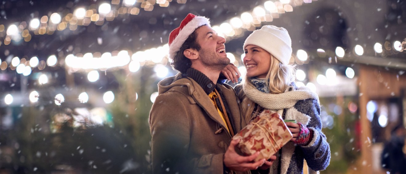 couple enjoying the festive season