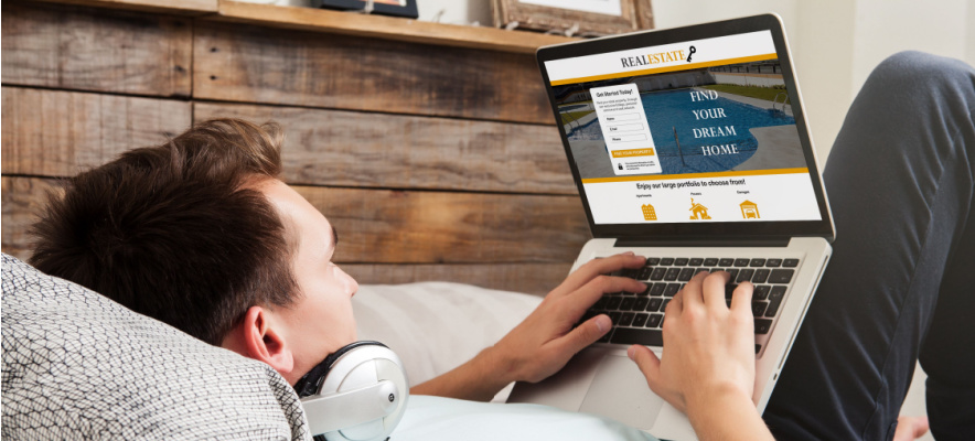 renter searching for apartments online