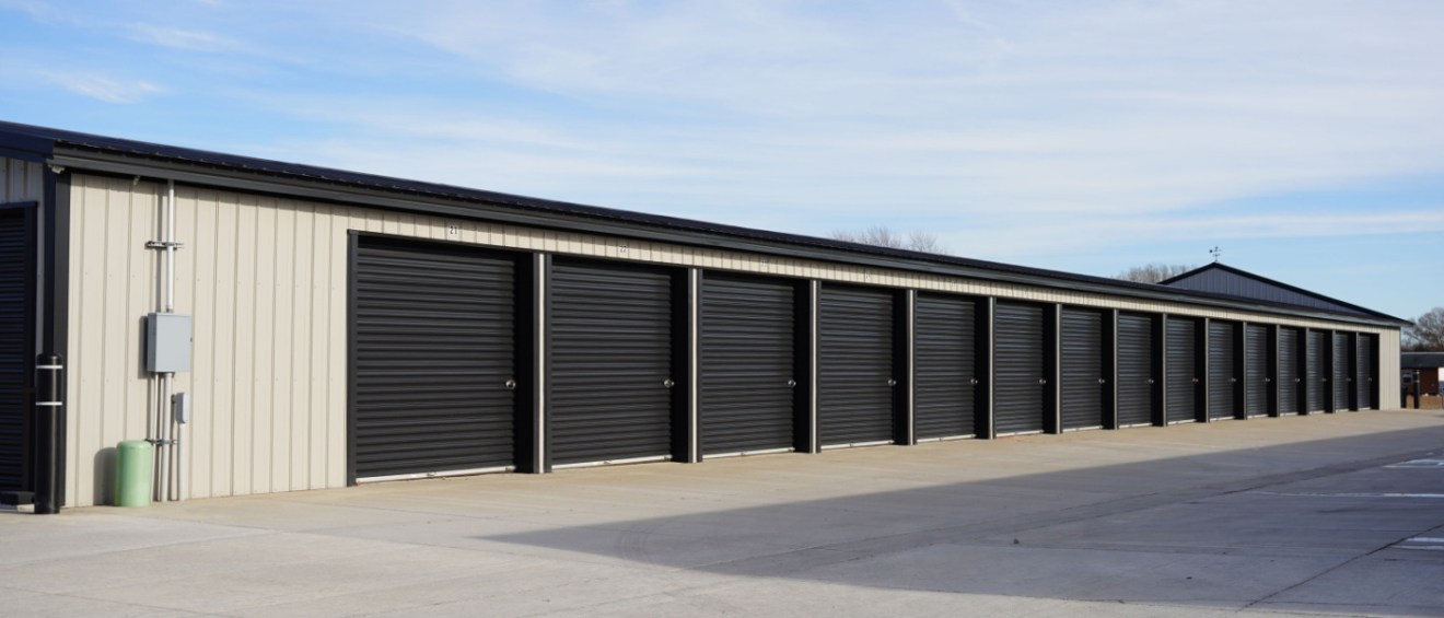Self storage monthly report December 2023