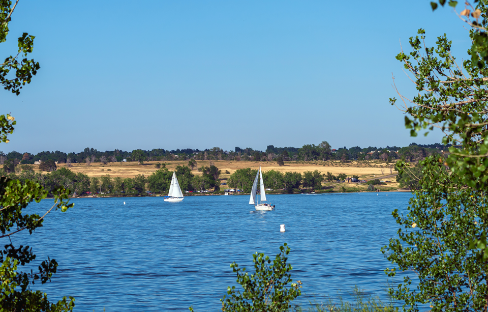 boats on cherry creek reservoir
