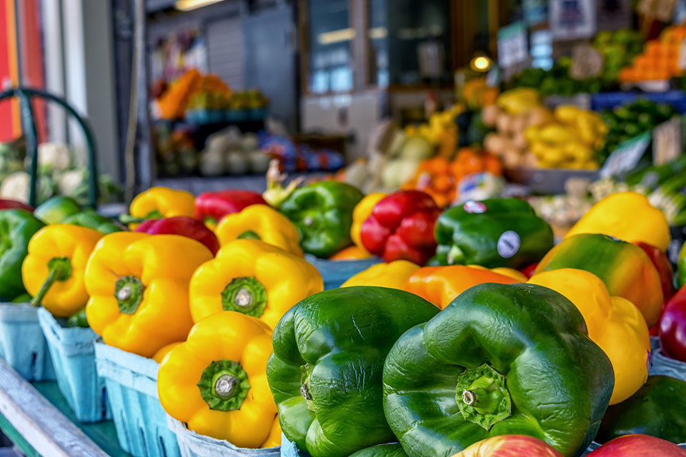 fresh produce at fidley market cincinnati