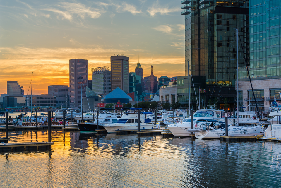 boats at inner harbor baltimore