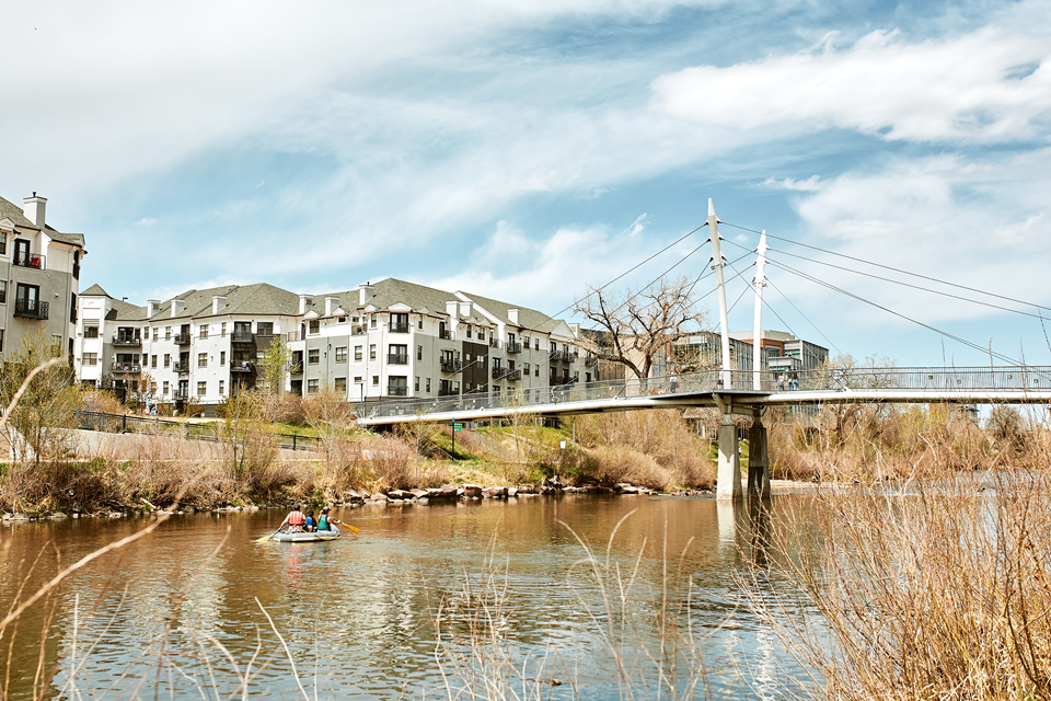 kayaking on the south platte river in denver