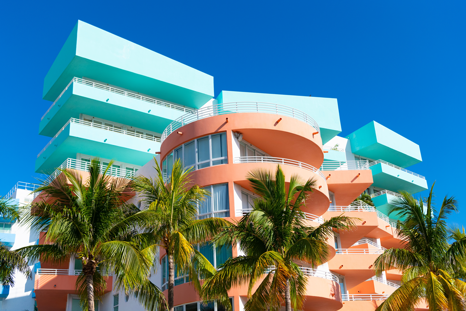 art deco building in south beach miami