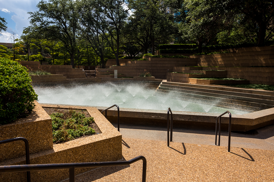 water gardens in fort worth