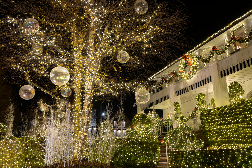 dyker heights holiday lights in brooklyn nyc