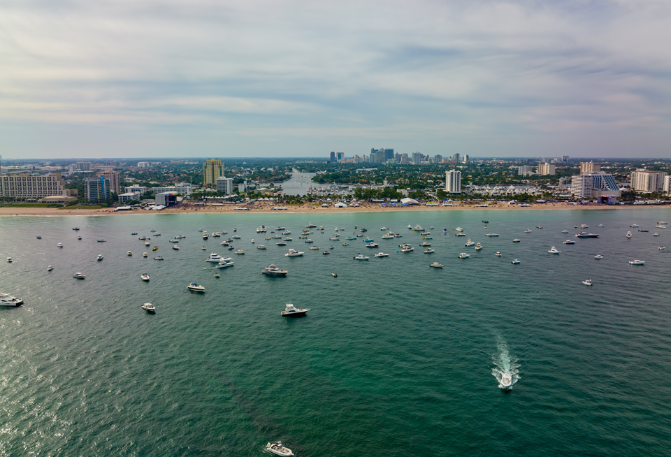 boats anchored in fort lauderdale during music festival