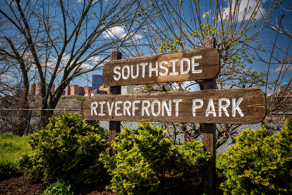 south side riverfront park sign in pittsburgh