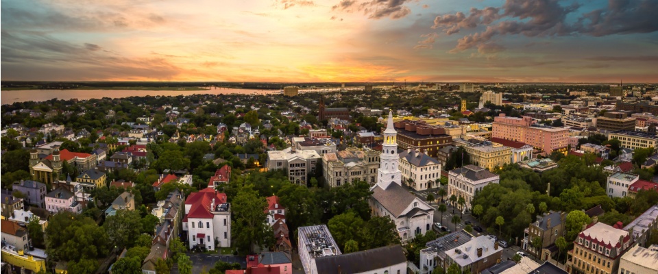 Sunset aerial view over historic Charleston, SC, ranked the #3 US move-easy metro for frequent renters.
