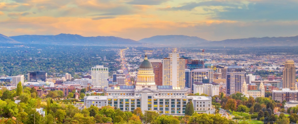 Salt Lake City, UT skyline at dusk with the Capitol building and mountains, ranked #6 move-easy metro for renters.